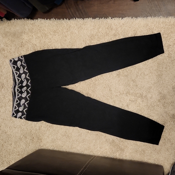 Mossimo Supply Co. | Pants u0026 Jumpsuits | New Mossimo Womens Small Black Capri  Leggings | Poshmark